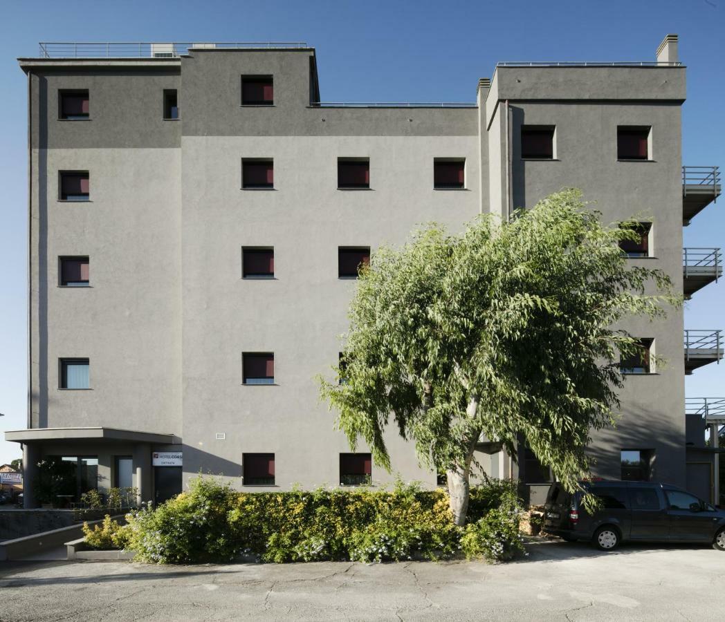 โรงแรมเบสต์ เวสเทิร์น กอร์ซิ Torrimpietra ภายนอก รูปภาพ
